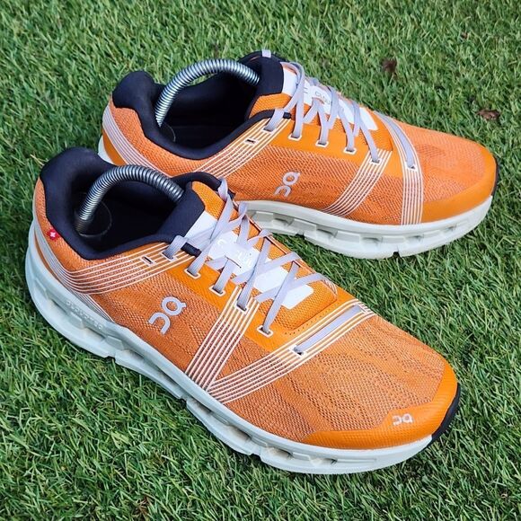 ON CLOUDGO - Mens Sneakers - SIZE 9